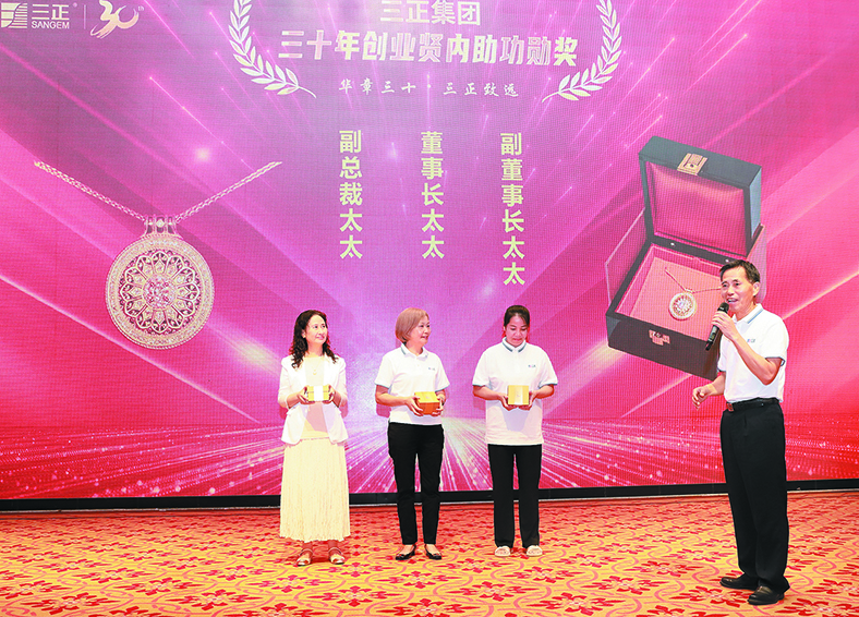 IMG_5598(2)(1).jpg IMG_5598(2)(1).jpg