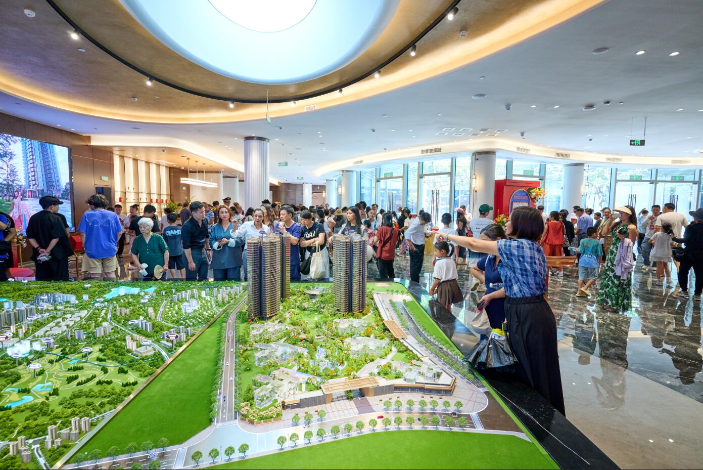 鵬程上花園二期營銷中心開放8.jpg