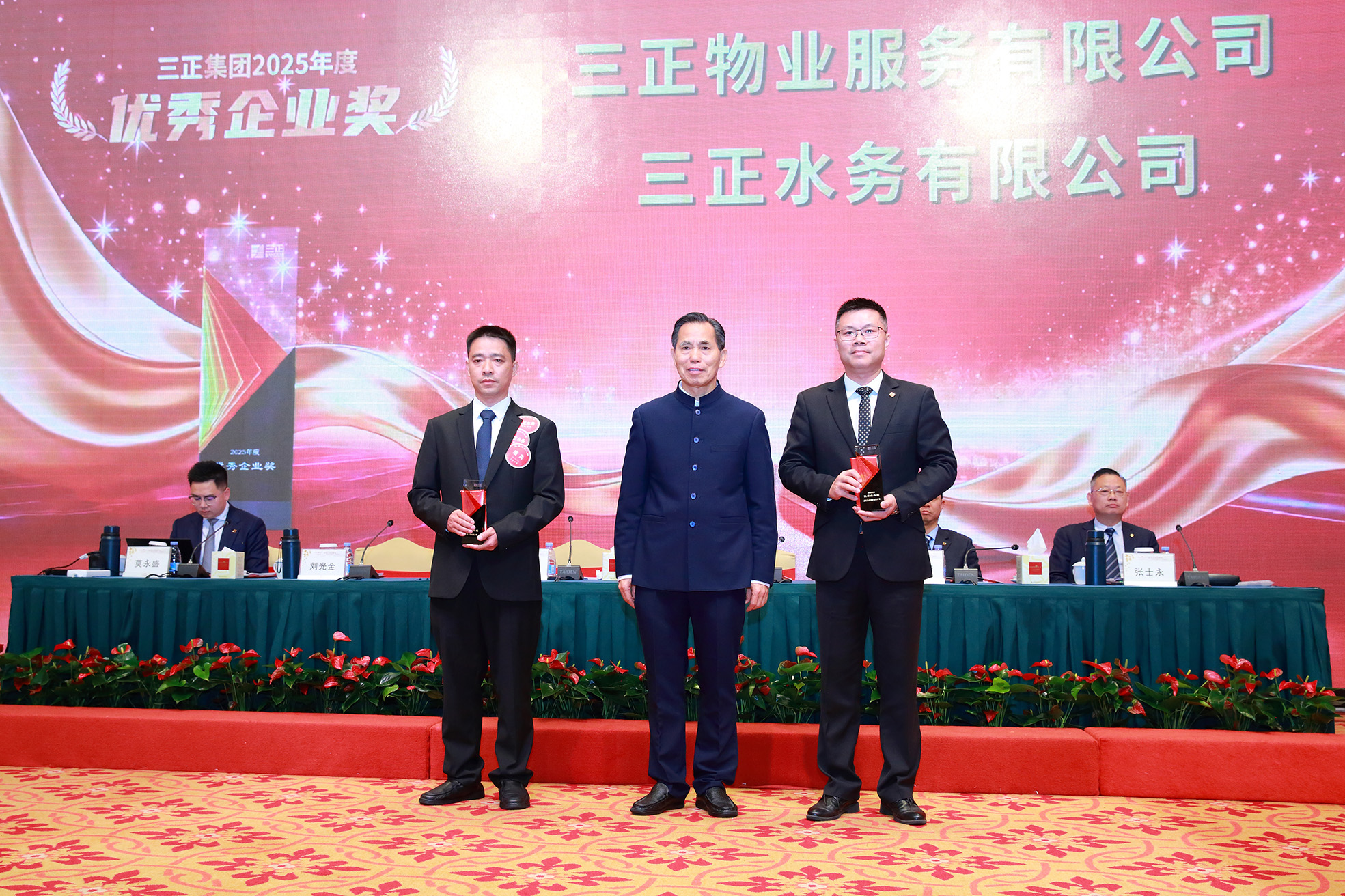 7L4A5002.jpg 7L4A5002.jpg